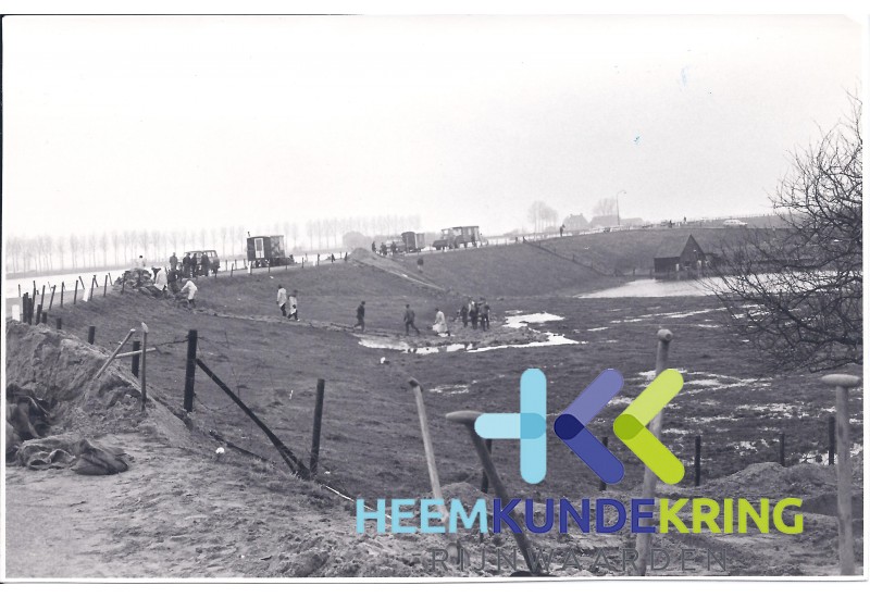 Rijndijk dreigende dijkdoorbraak 1970 Pannerden (2)